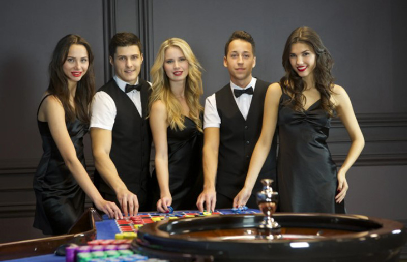 Сотрудники казино